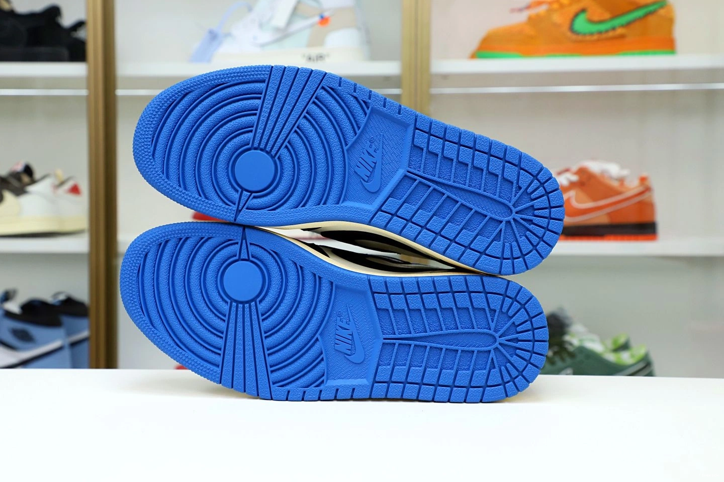 FRAGMENT TRAVIS X LOW JORDAN 1 SCOTT X AIR DESIGN 1210